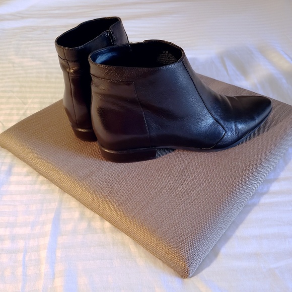 👢 Nine West Dopler Leather Boot (Pre-Owned) 👢 - Picture 5 of 8